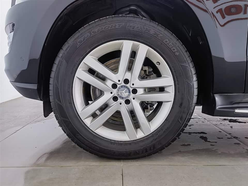 Mercedes-Benz GL grade