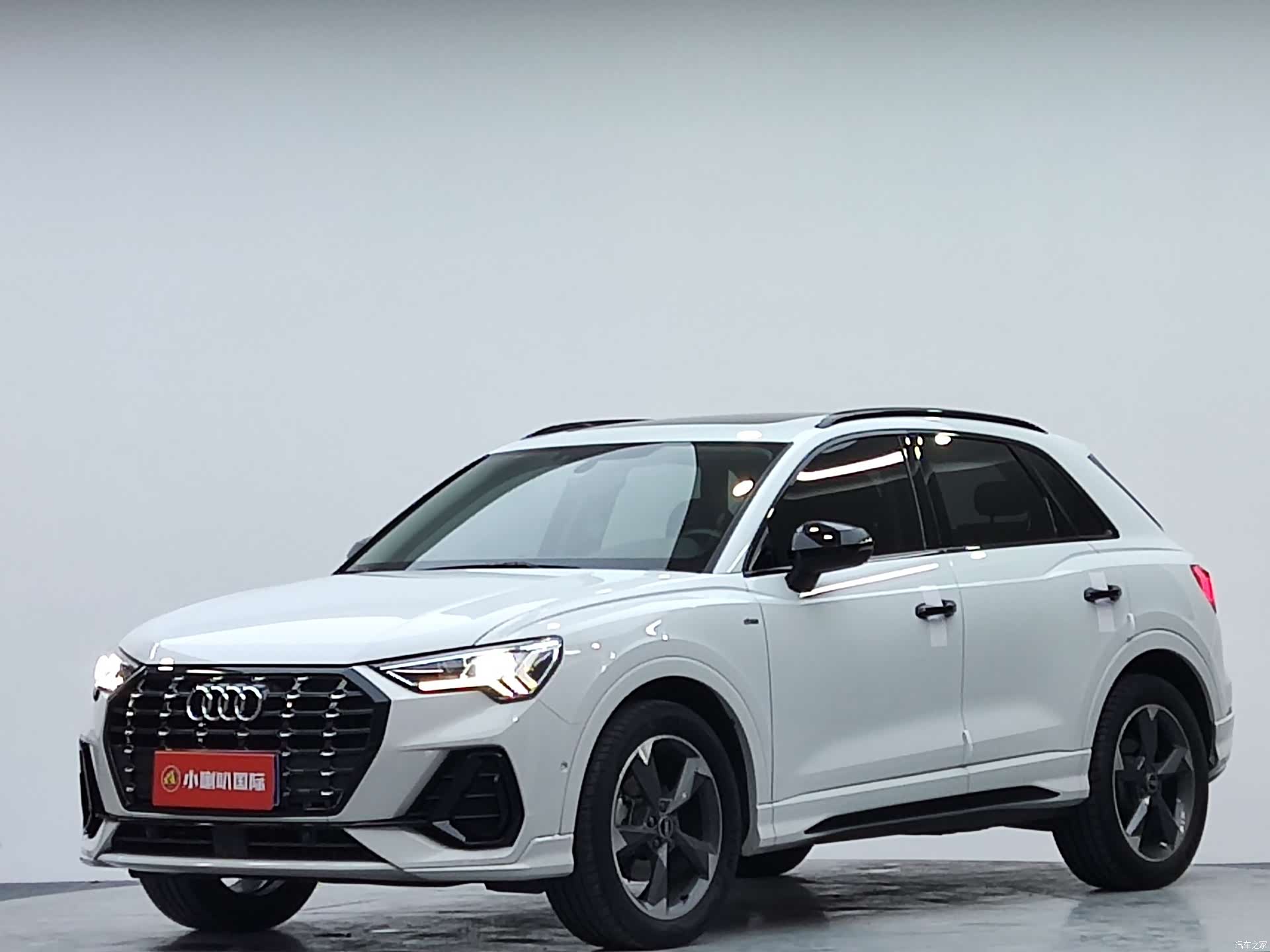 Audi Q3, 2022 2