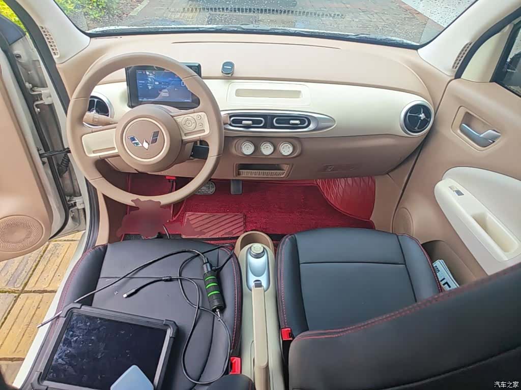Wuling MINIEV, 2025 10