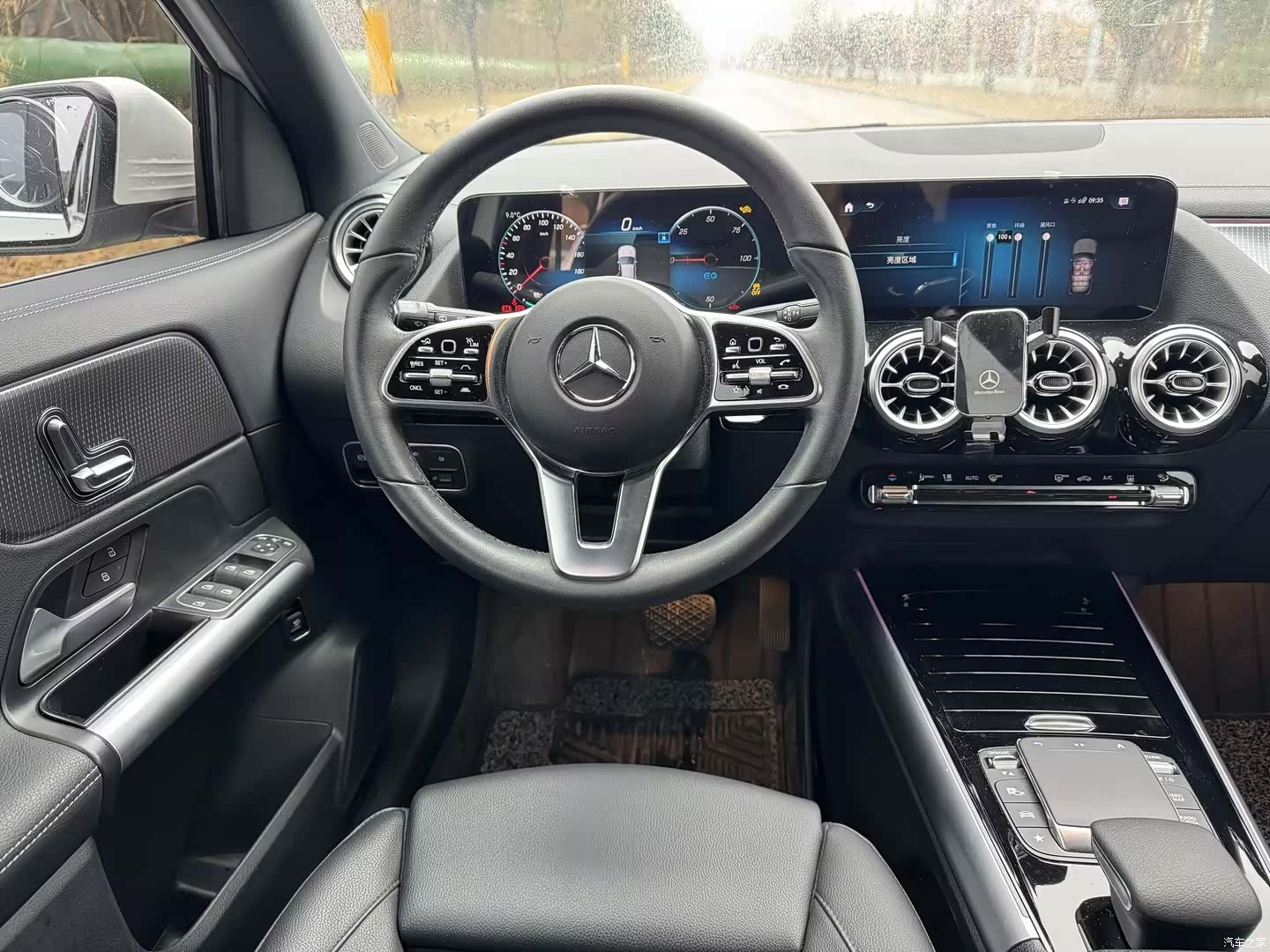 Mercedes-Benz EQA, 2023 15
