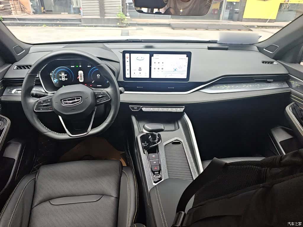 Geely Preface, 2024 10