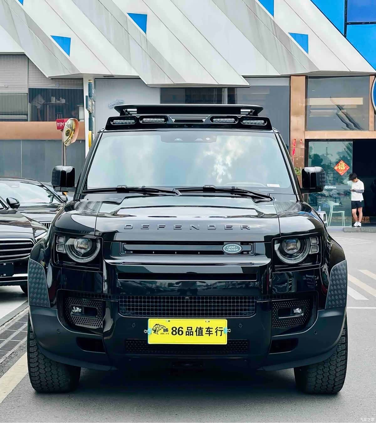 Land Rover Defender, 2025 3