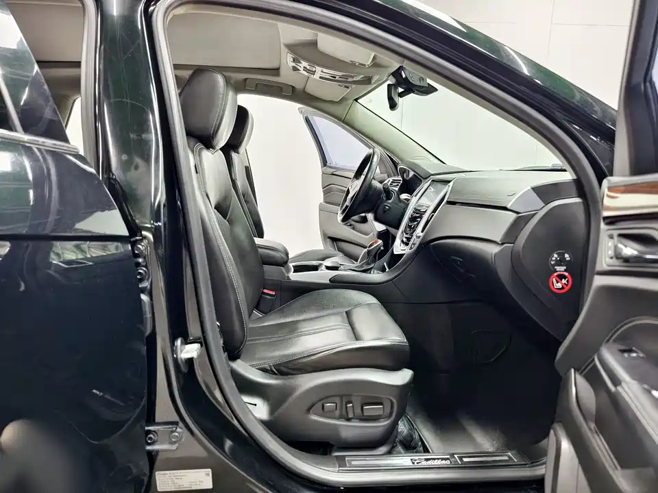 Cadillac SRX