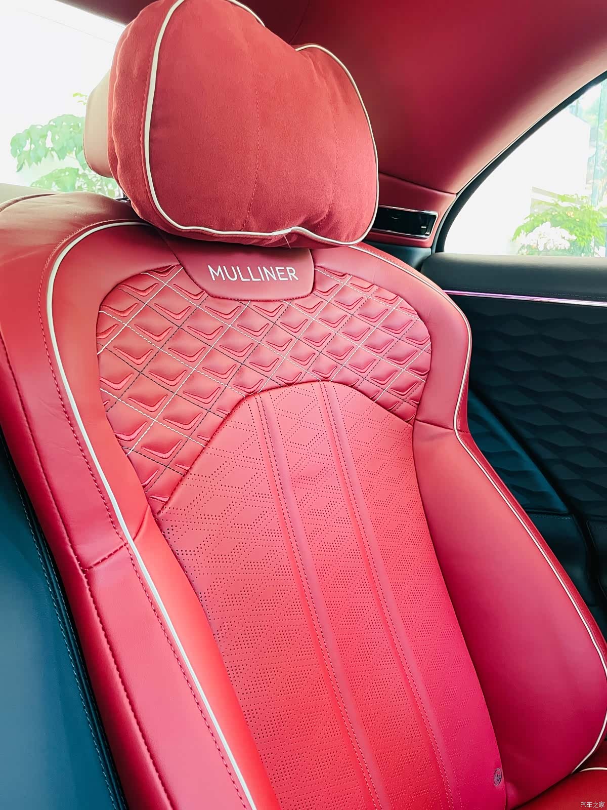 Bentley Flying Spur, 2025 21