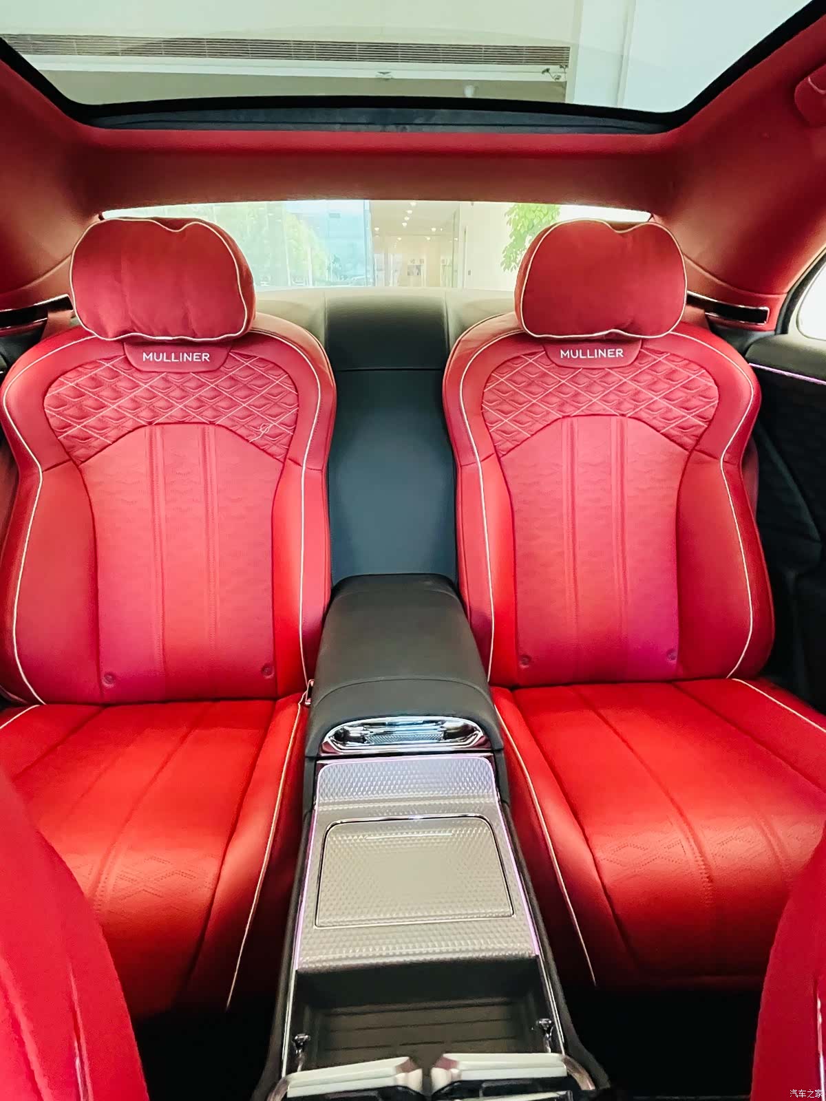 Bentley Flying Spur, 2025 23