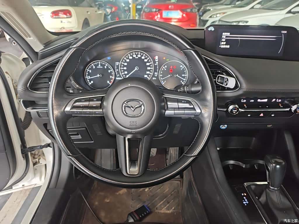 Mazda Mazda3, 2021 11