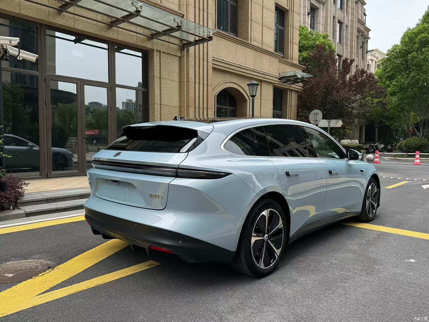 NIO ET5, 2023 12