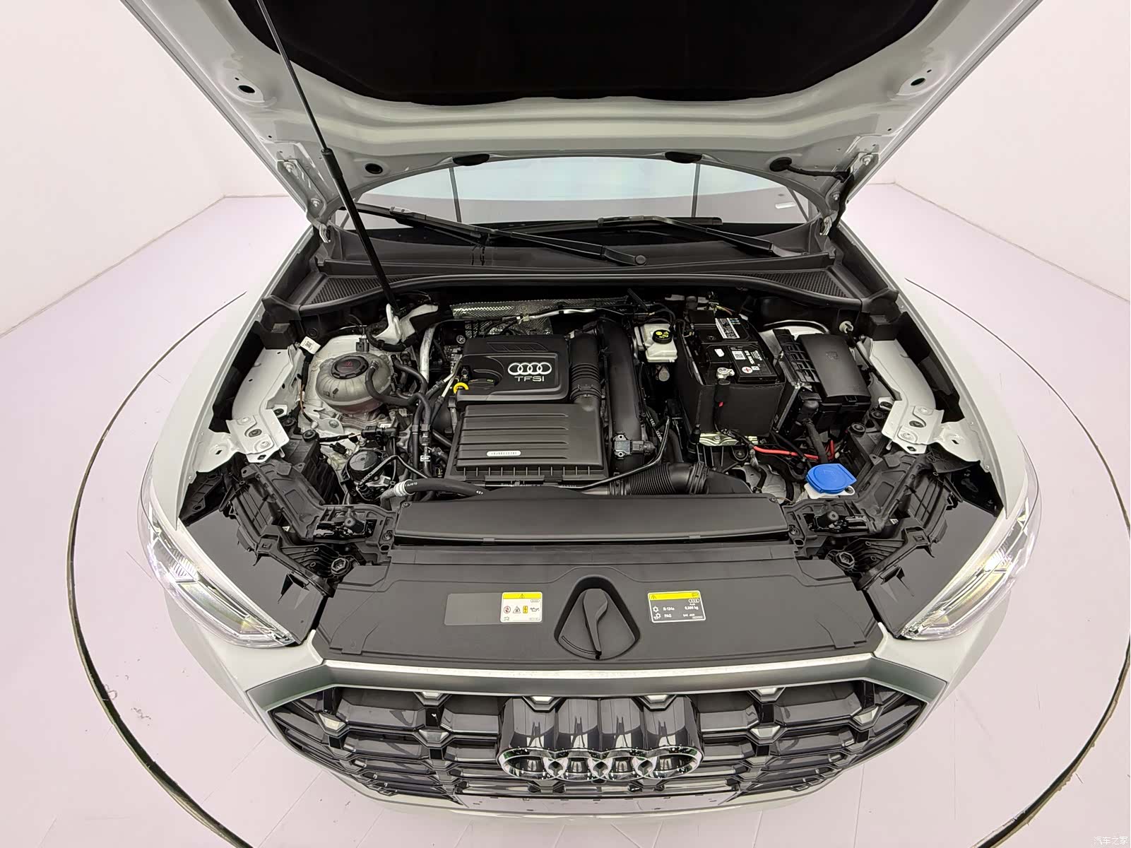 Audi Q3, 2022 8