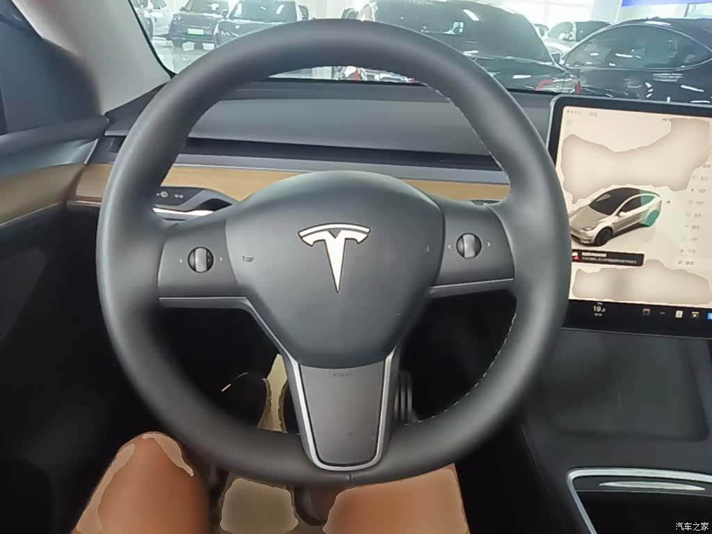 Tesla Model Y, 2022 11