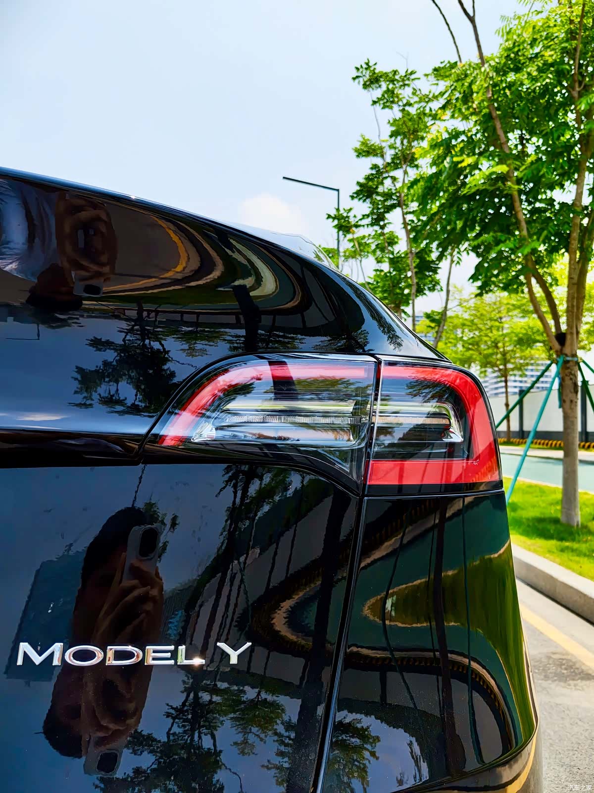 Tesla Model Y, 2023 11