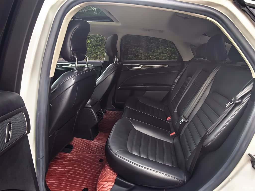 Ford Mondeo, 2017 12