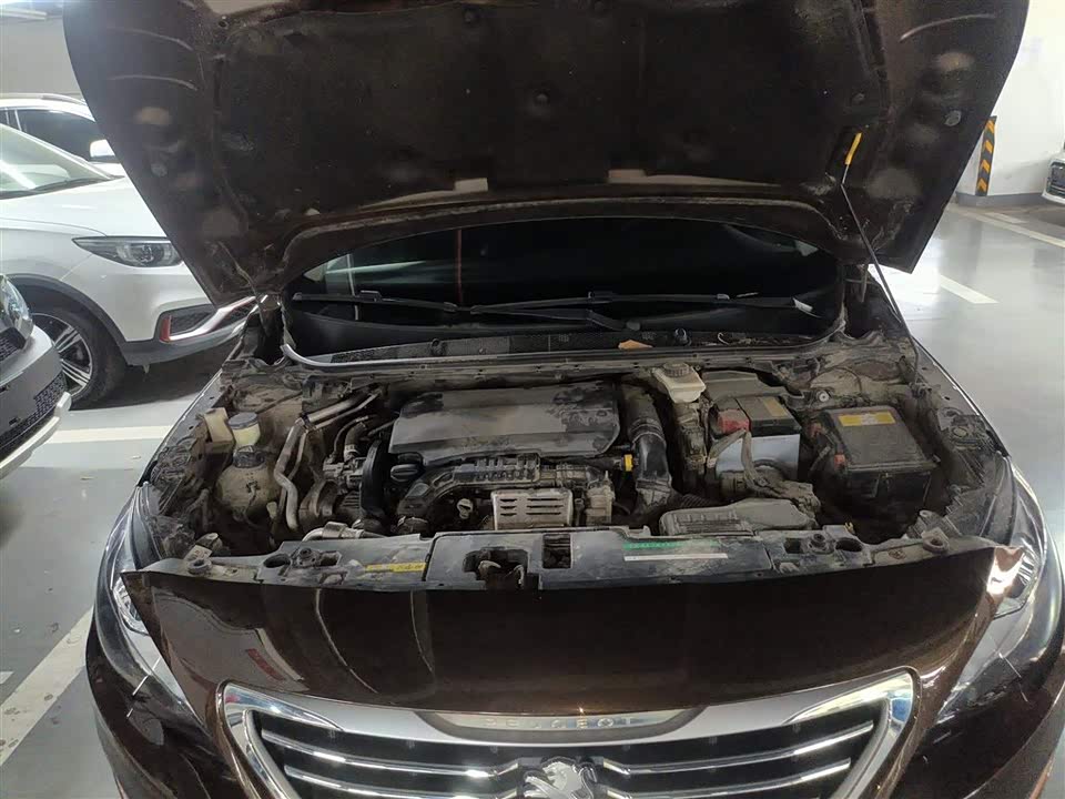 Peugeot 408