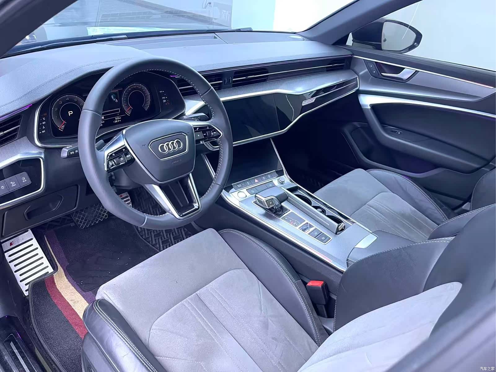 Audi A6L, 2020 все фото