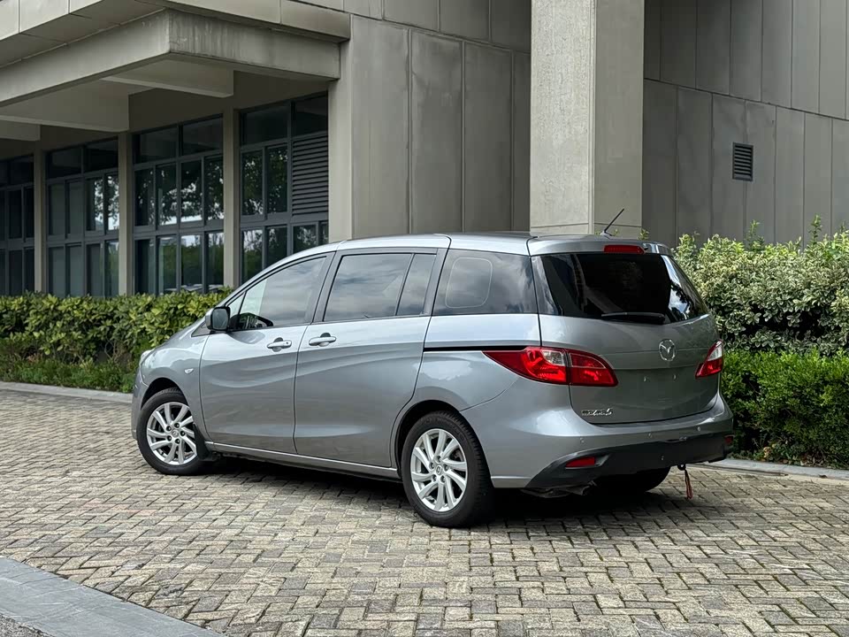 Mazda 5