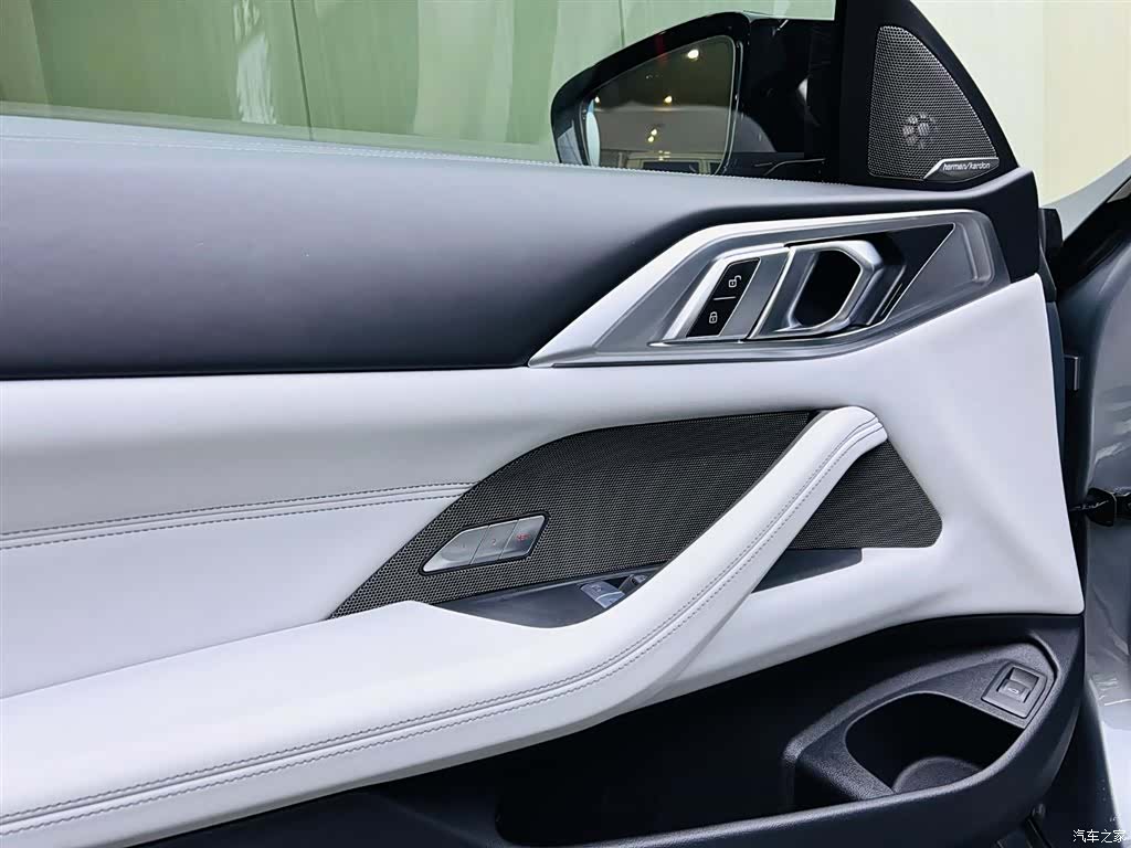 BMW M4, 2025 11