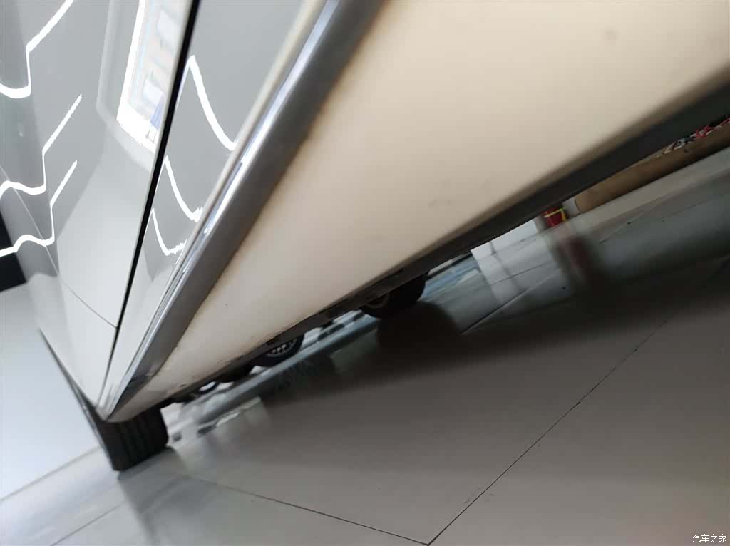 Mercedes-Benz E-Class, 2023 21