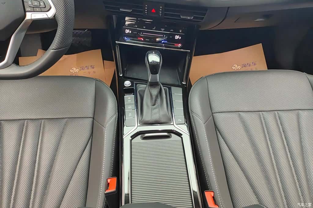 Volkswagen Passat, 2025 16