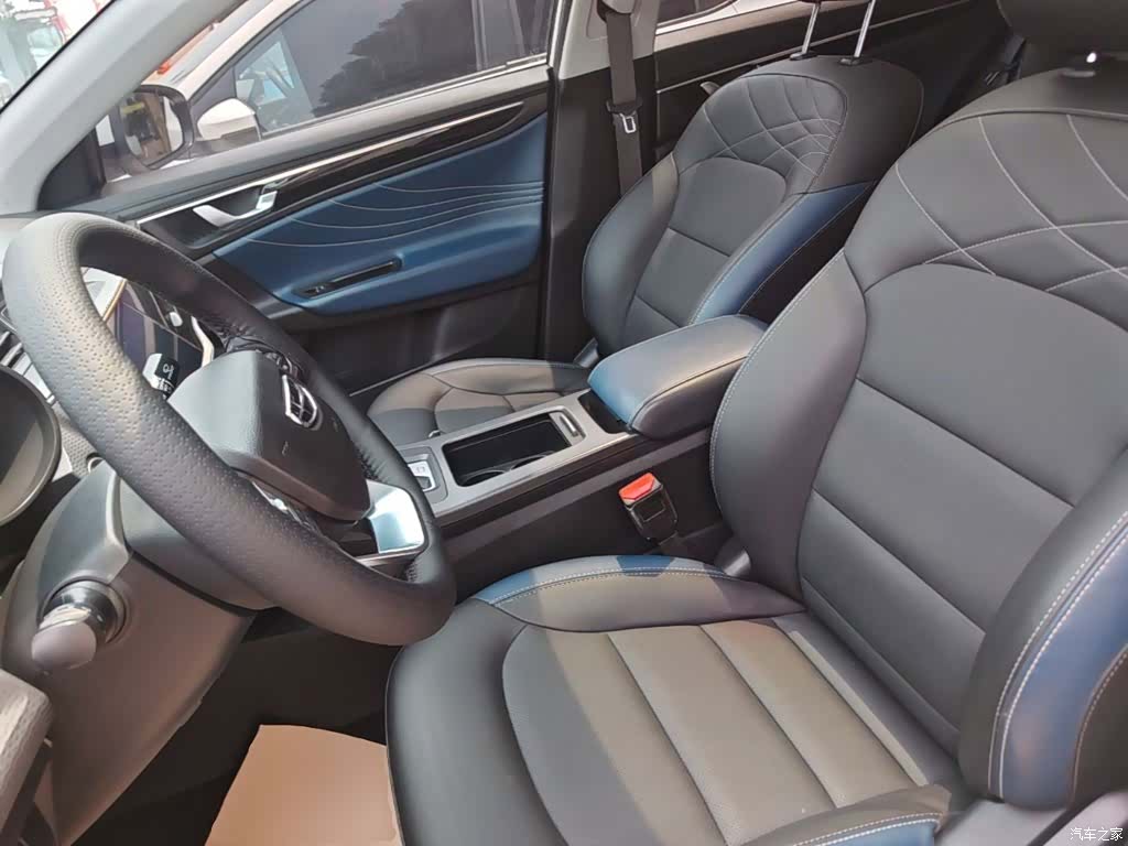 Geely Emgrand, 2021 15