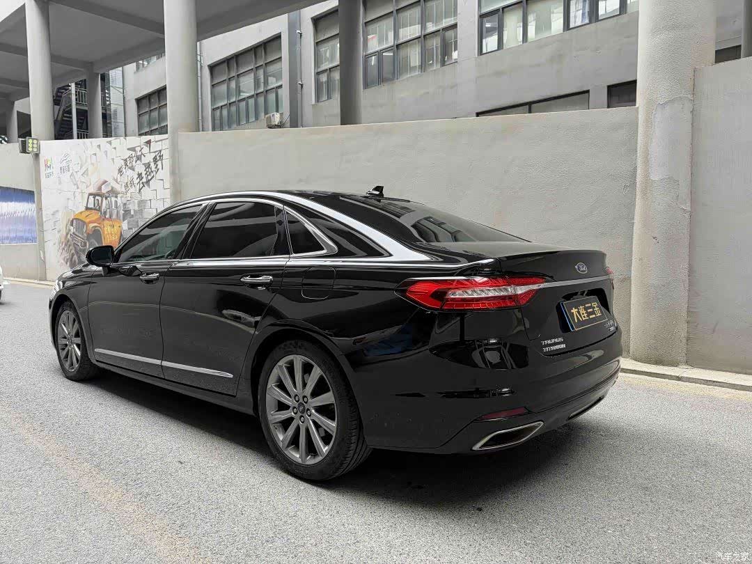 Ford Taurus, 2021 3