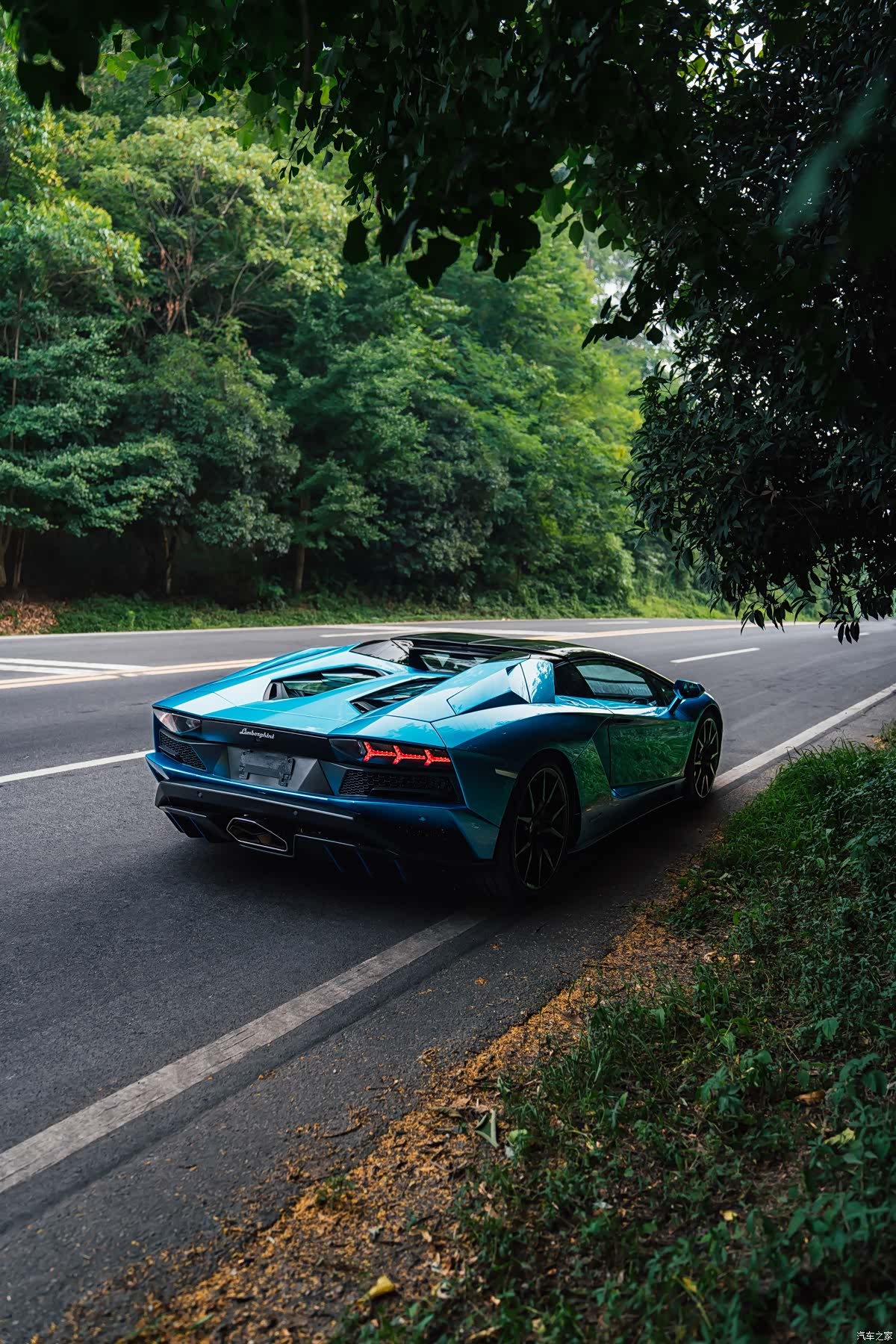 Lamborghini Aventador, 2019 10