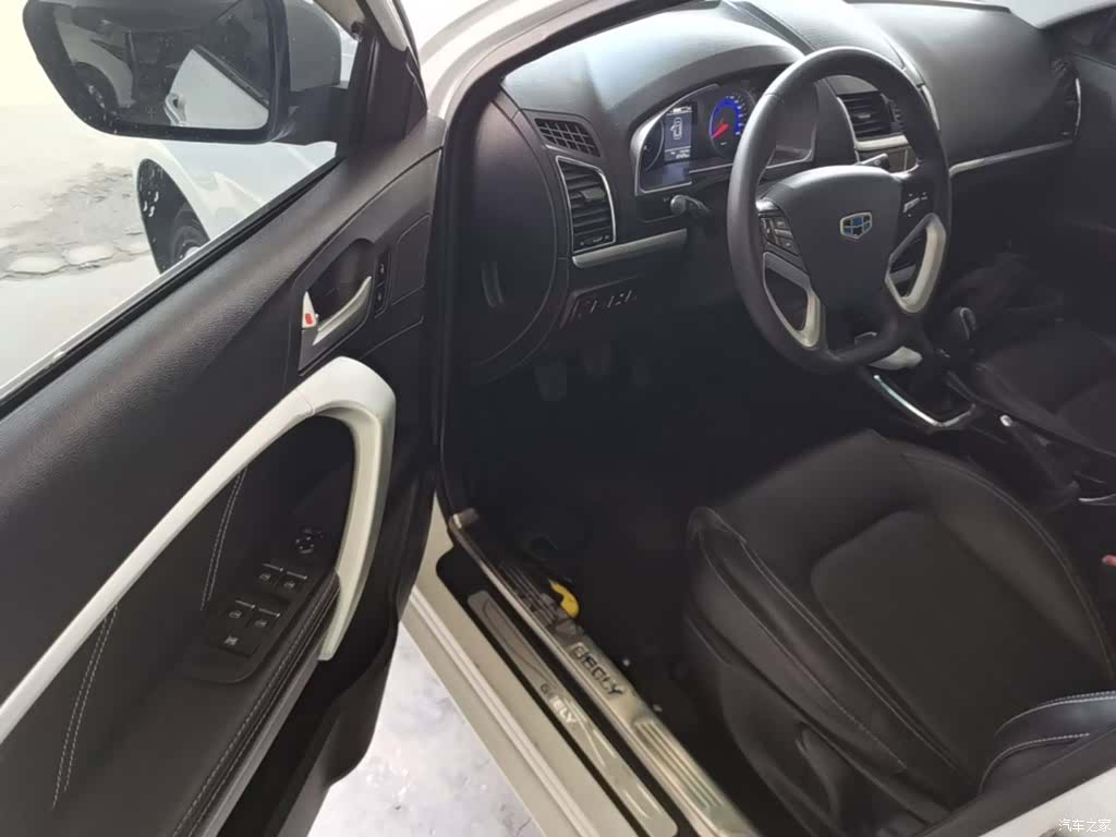 Geely Emgrand, 2016 16