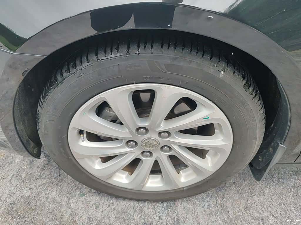 Buick LaCrosse, 2015 23
