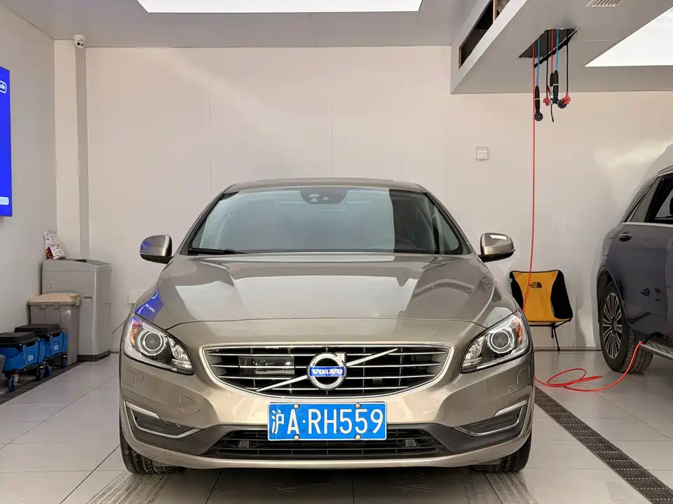 Volvo S60