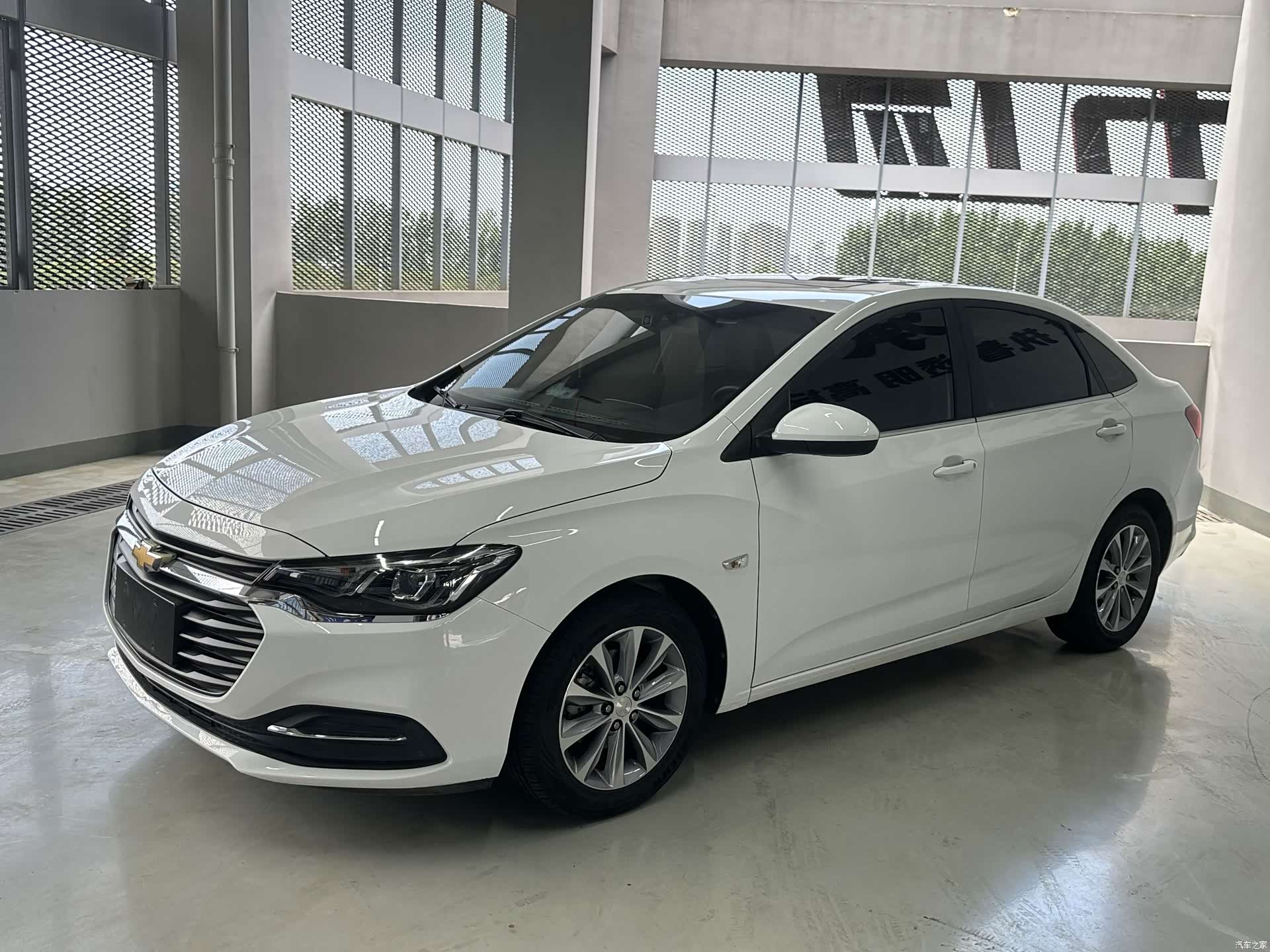 Chevrolet 320, 2021 1