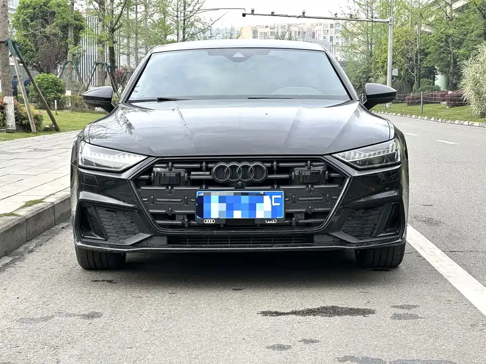 Audi A7L