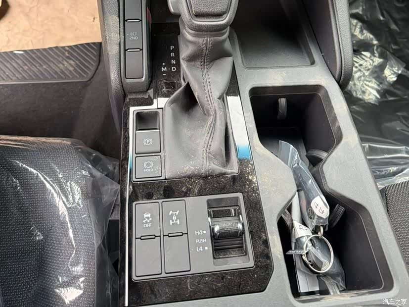 Toyota Prado, 2026 6