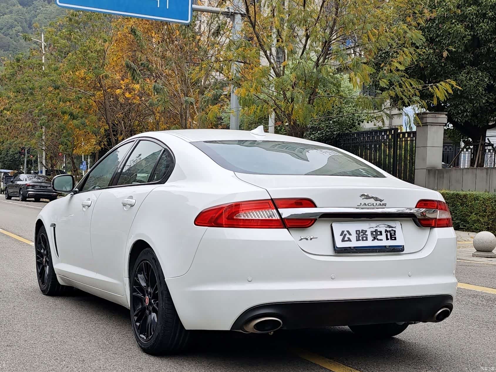 Jaguar XF, 2014 3