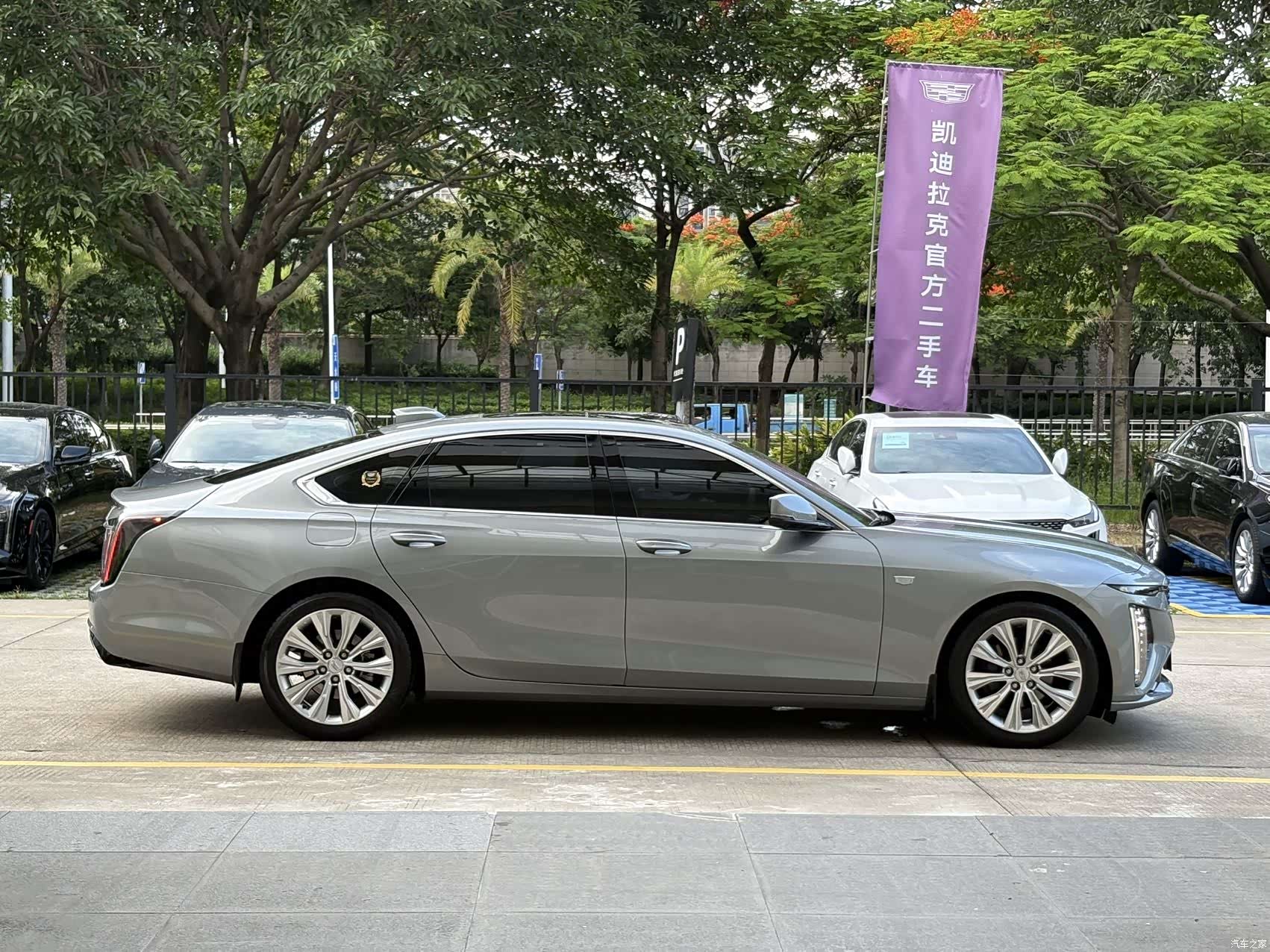 Cadillac CT6, 2023 4