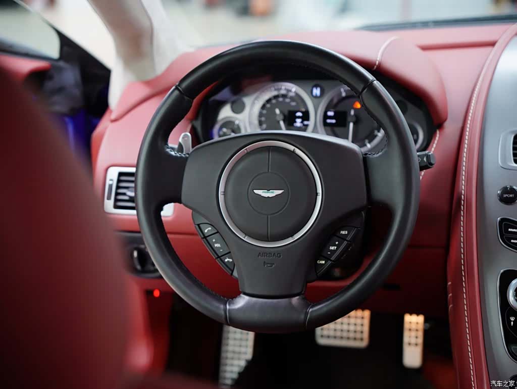 Aston Martin Vantage, 2017 44