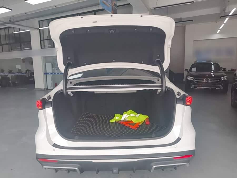 Geely L6 2024, фото 19