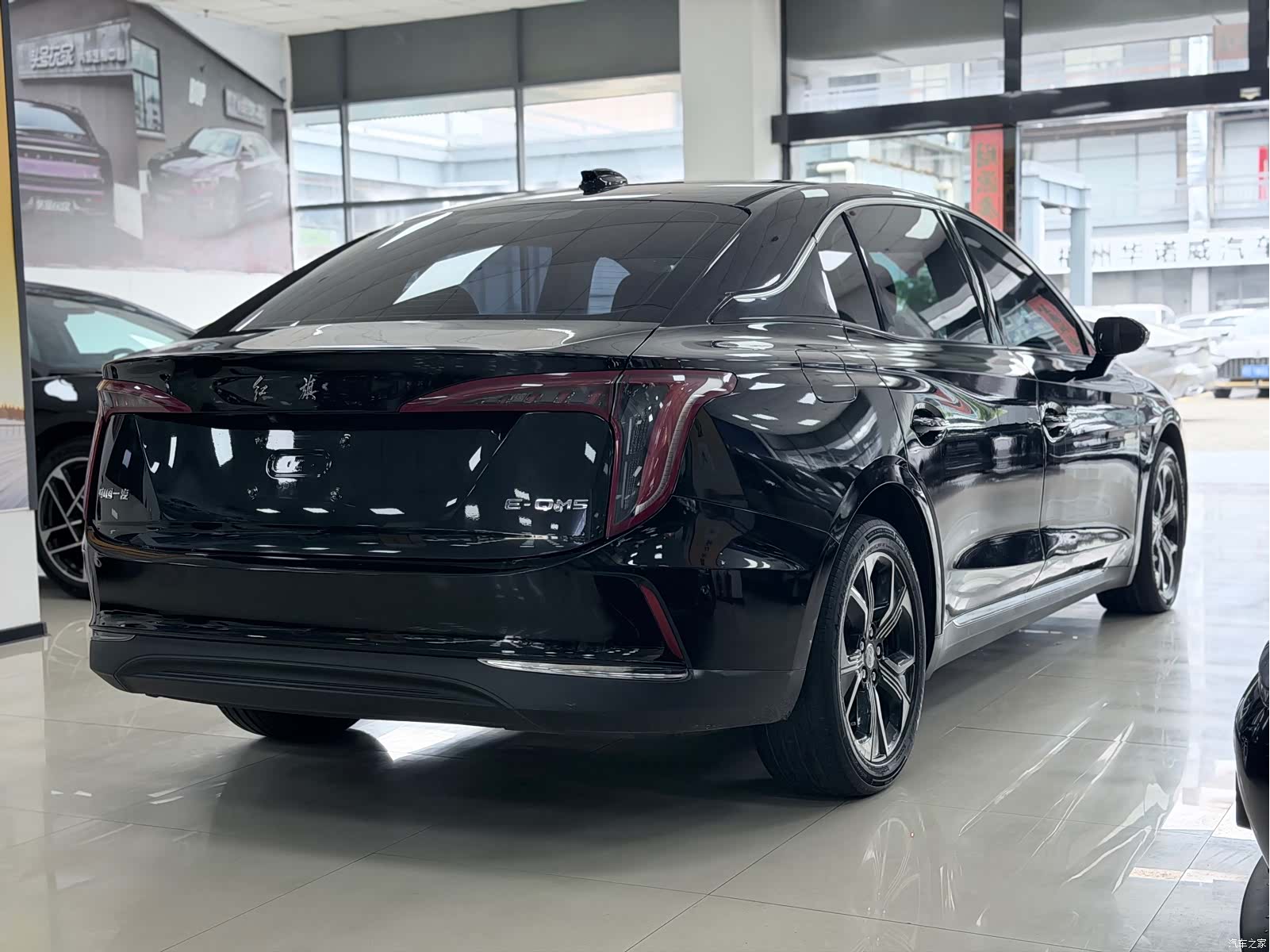 Hongqi QM5, 2022 4