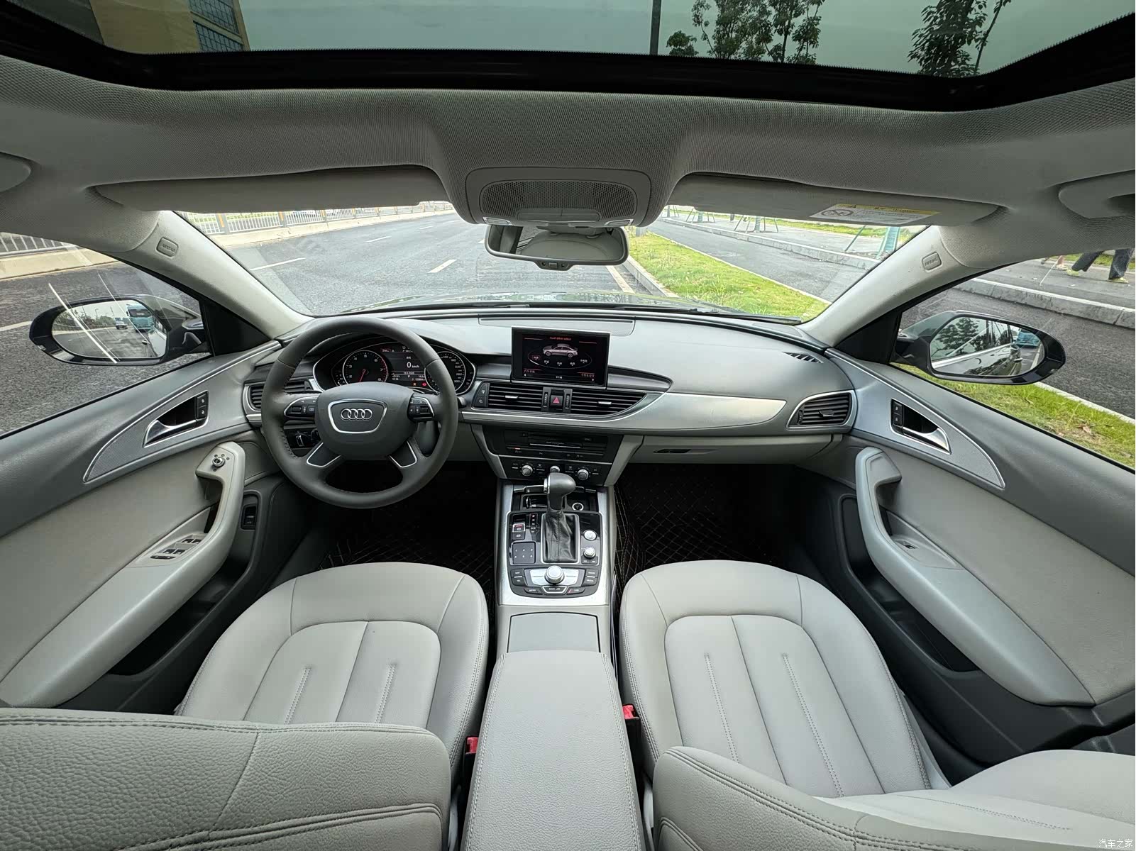 Audi A6L, 2014 9