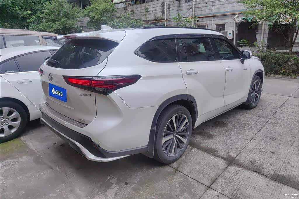 Toyota Crown, 2024 3