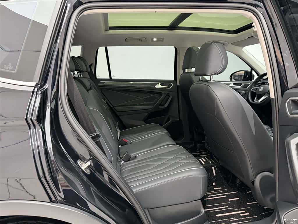 Volkswagen Tiguan L, 2024 20