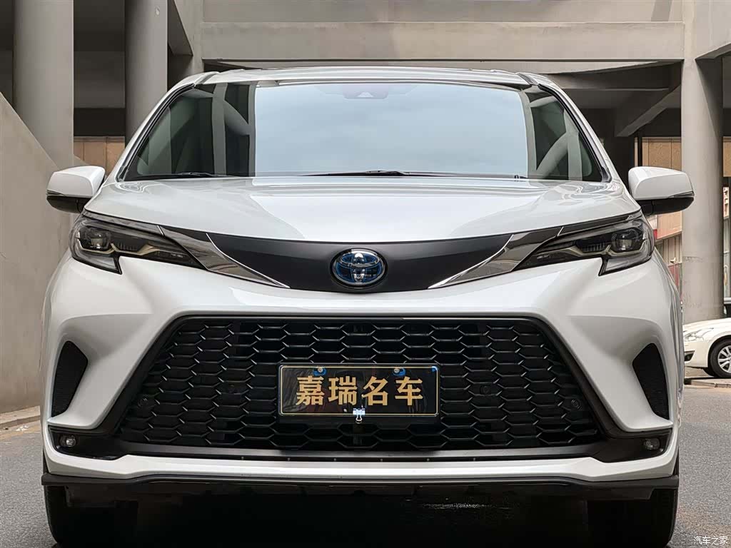 Toyota Granvia, 2023 2