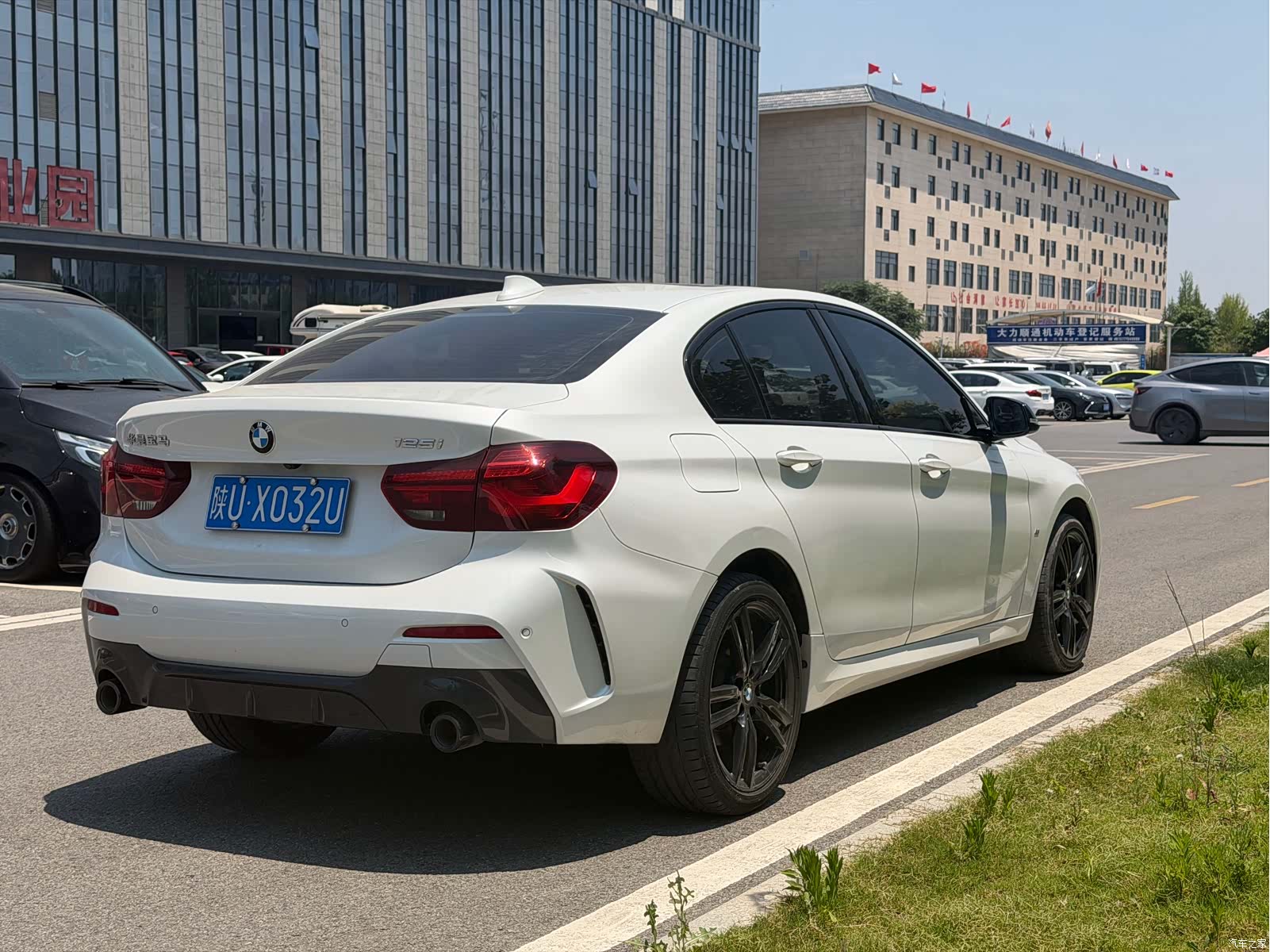 BMW 1 Series, 2023 13