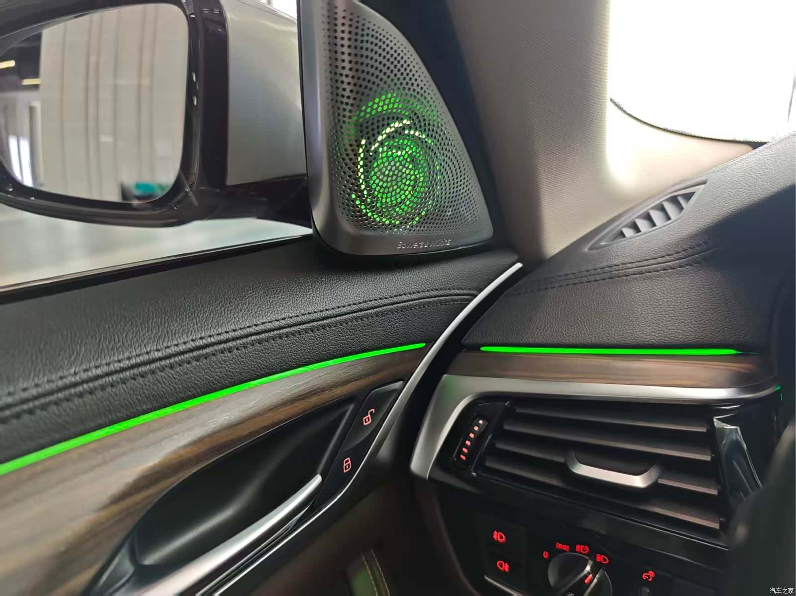 BMW 5 Series, 2018 11