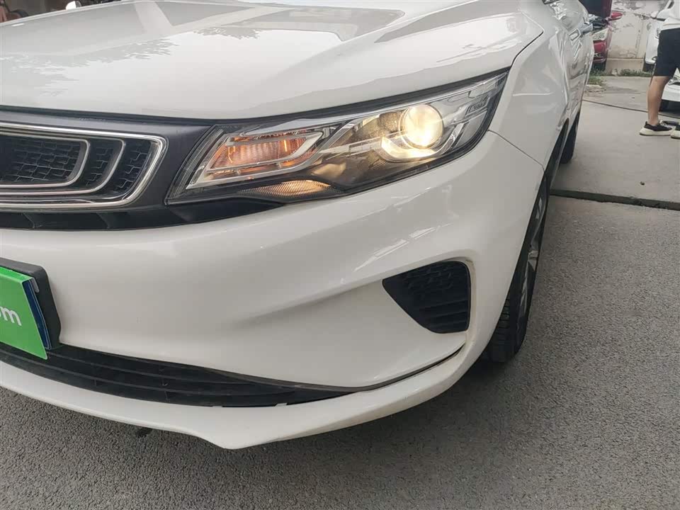 Geely Emgrand GL