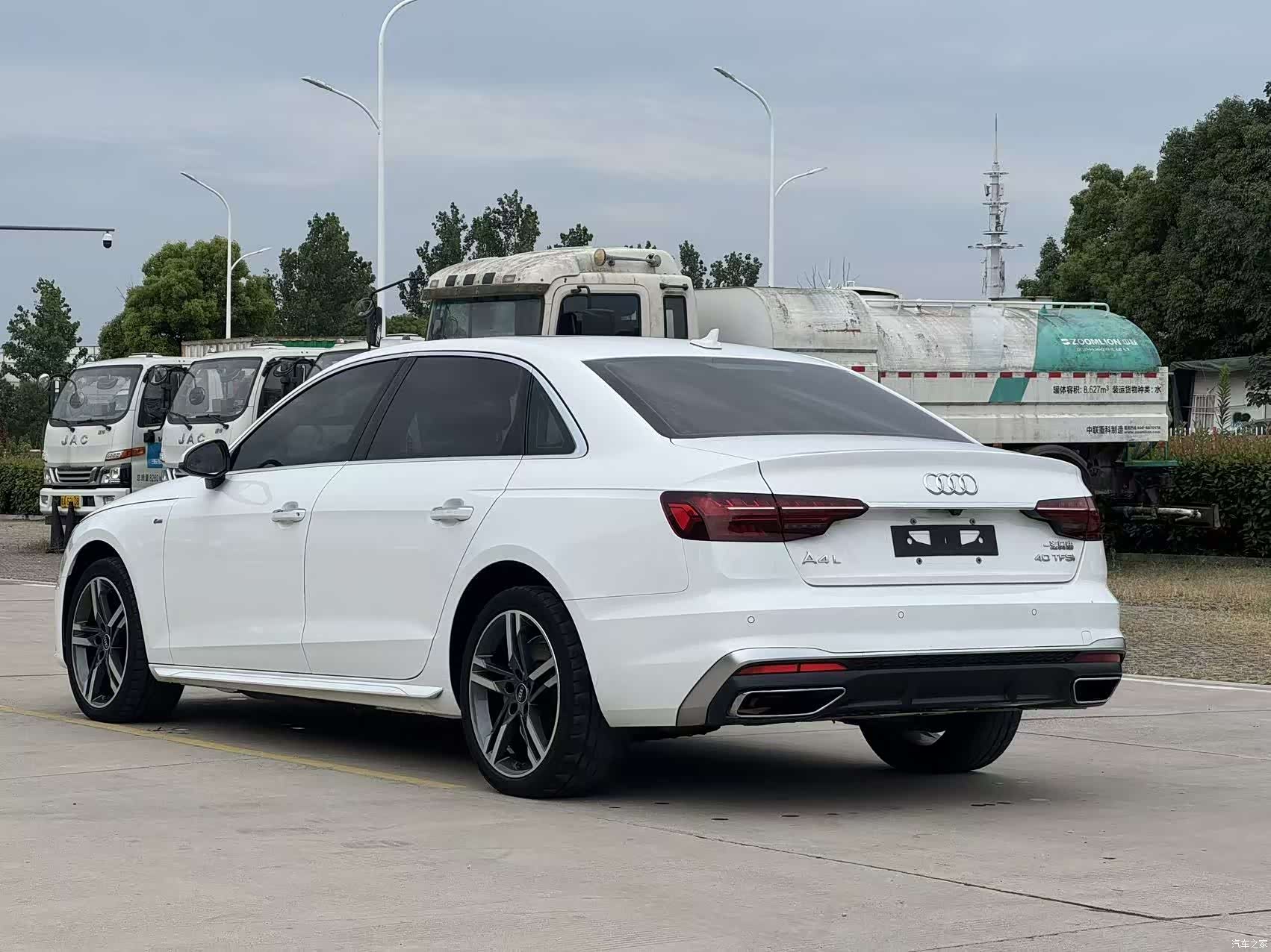 Audi A4L, 2022 4