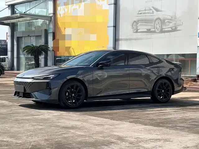 Changan UNI-V 2025 — купить из Китая под заказ