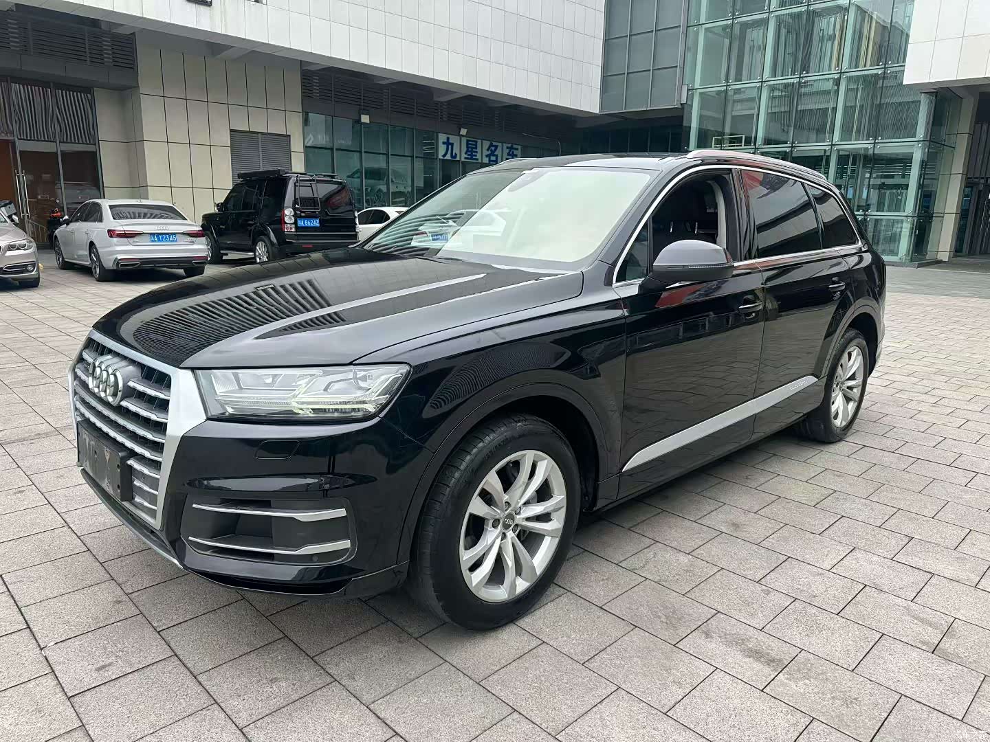 Audi Q7, 2019 1