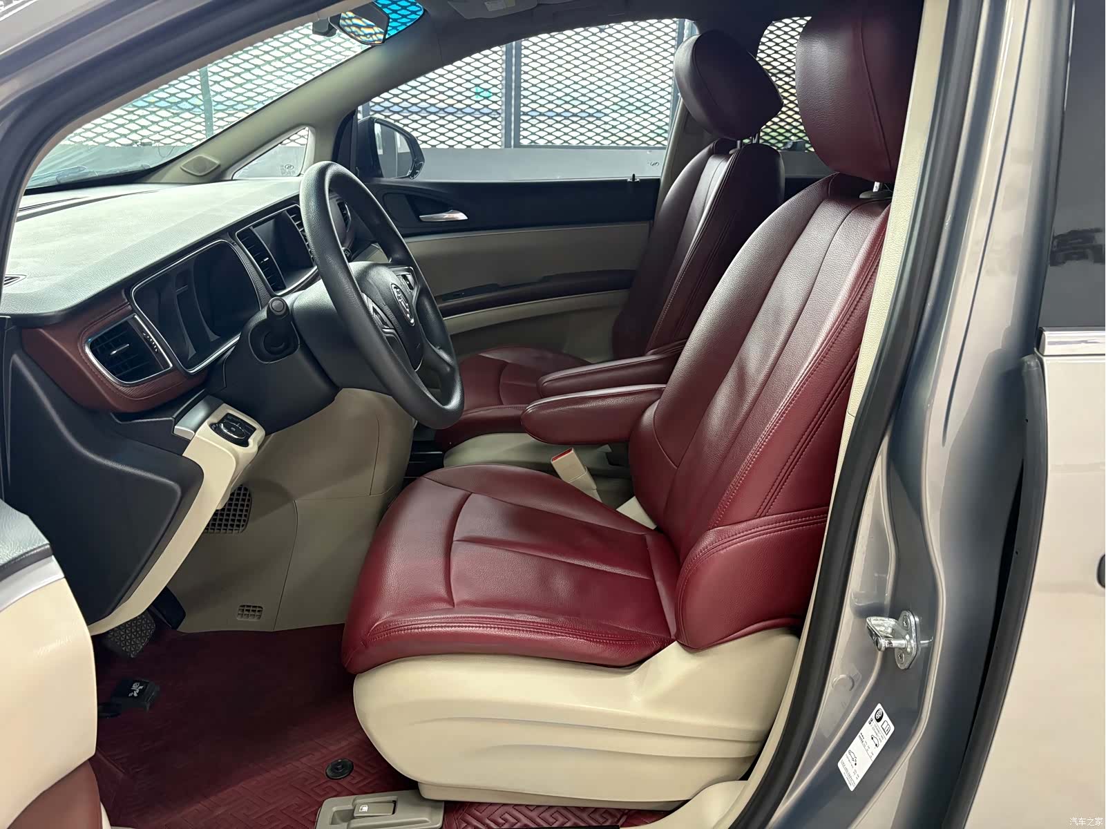 Buick GL8, 2019 7