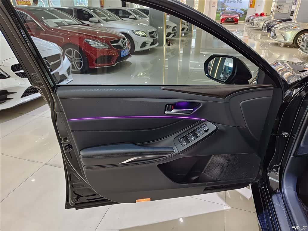 Toyota Avalon, 2021 6