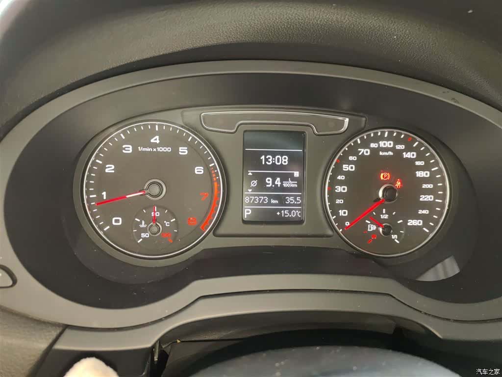 Audi Q3, 2018 12
