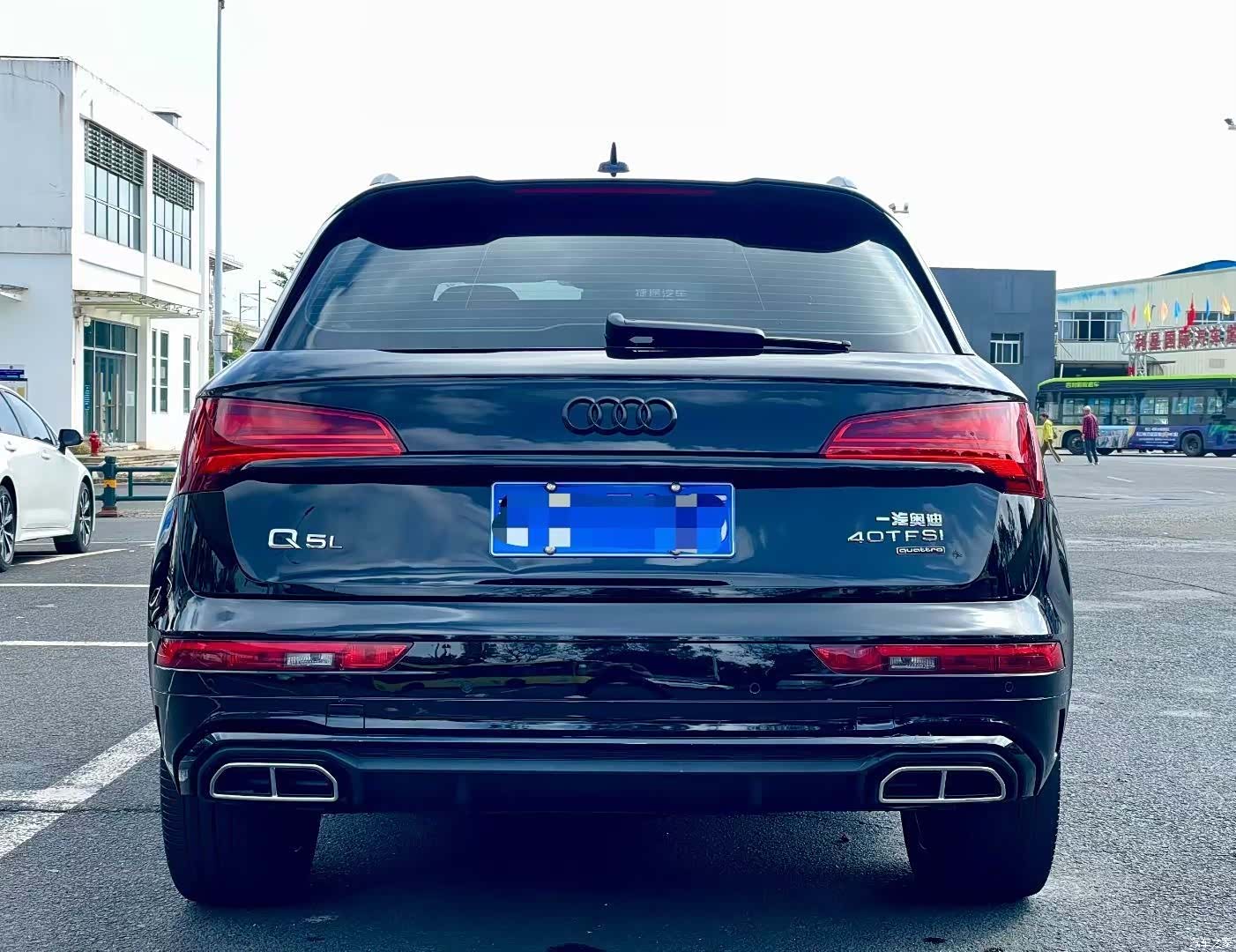 Audi Q5L, 2023 все фото