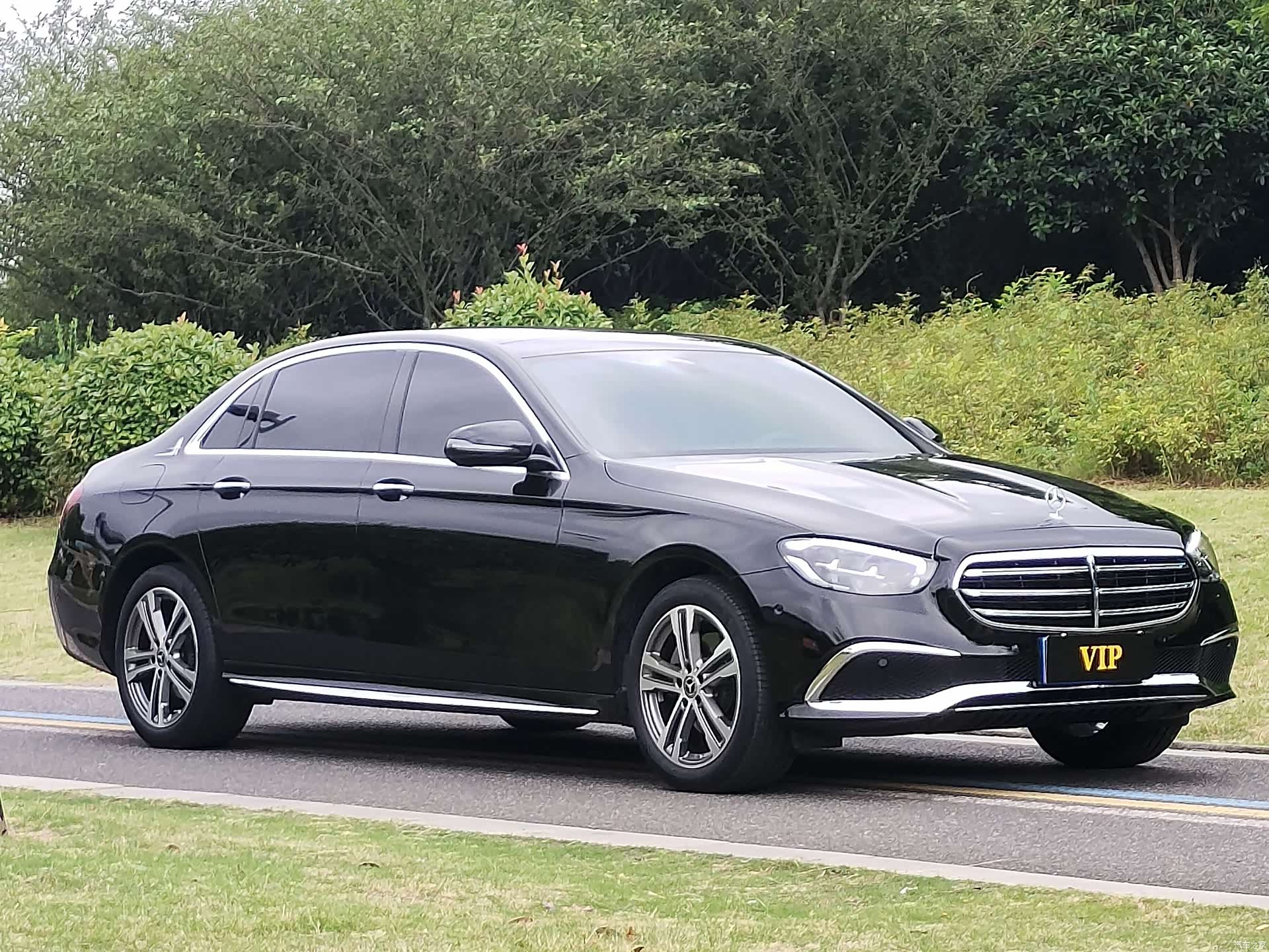 Mercedes-Benz E-Class, 2022 3